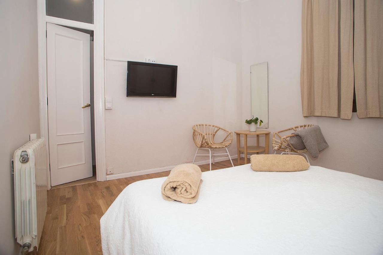 Mai & Maud Ronda Apartment Barcelona Exteriör bild