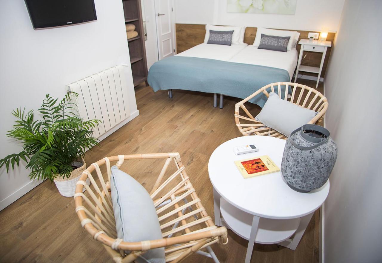 Mai & Maud Ronda Apartment Barcelona Exteriör bild